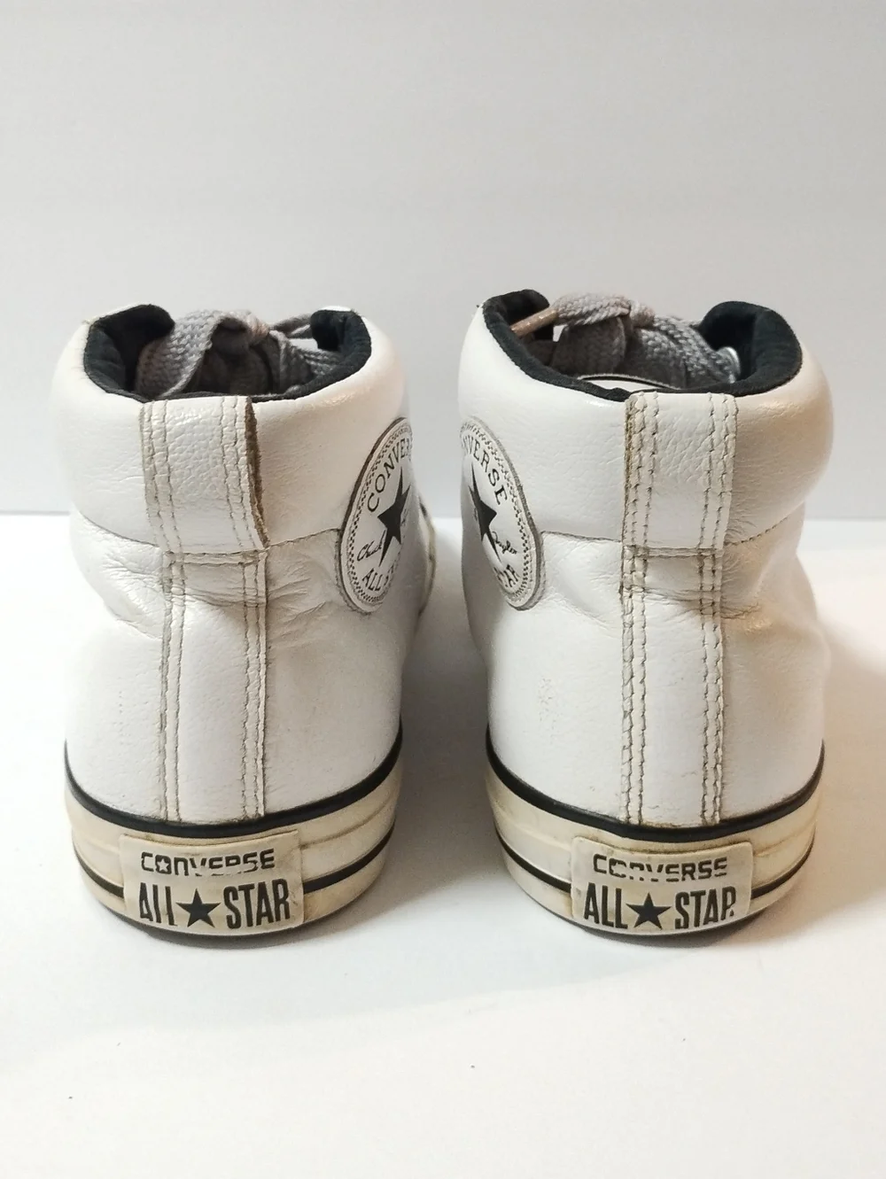 Converse Chuck Taylor All Star White Leather Street Mid Men's Size 10 143726C